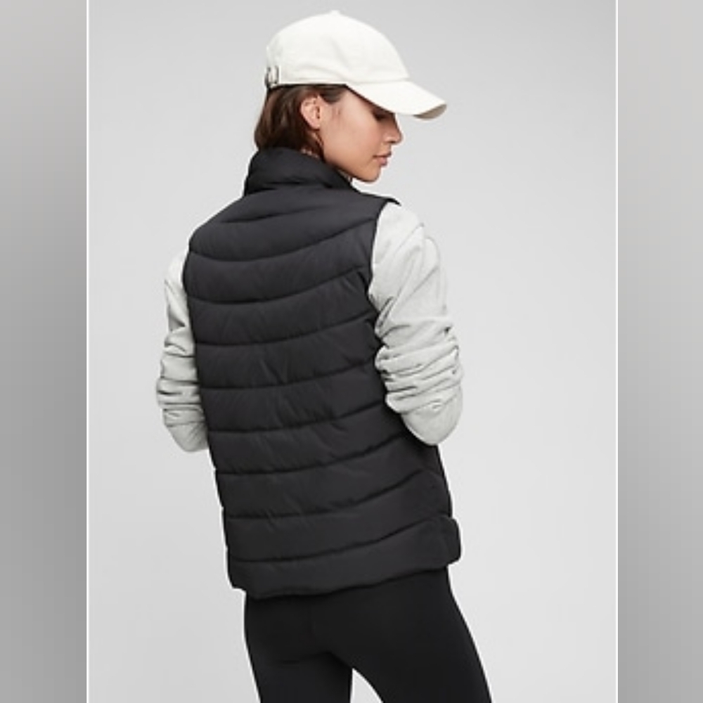 Gap puffer vest